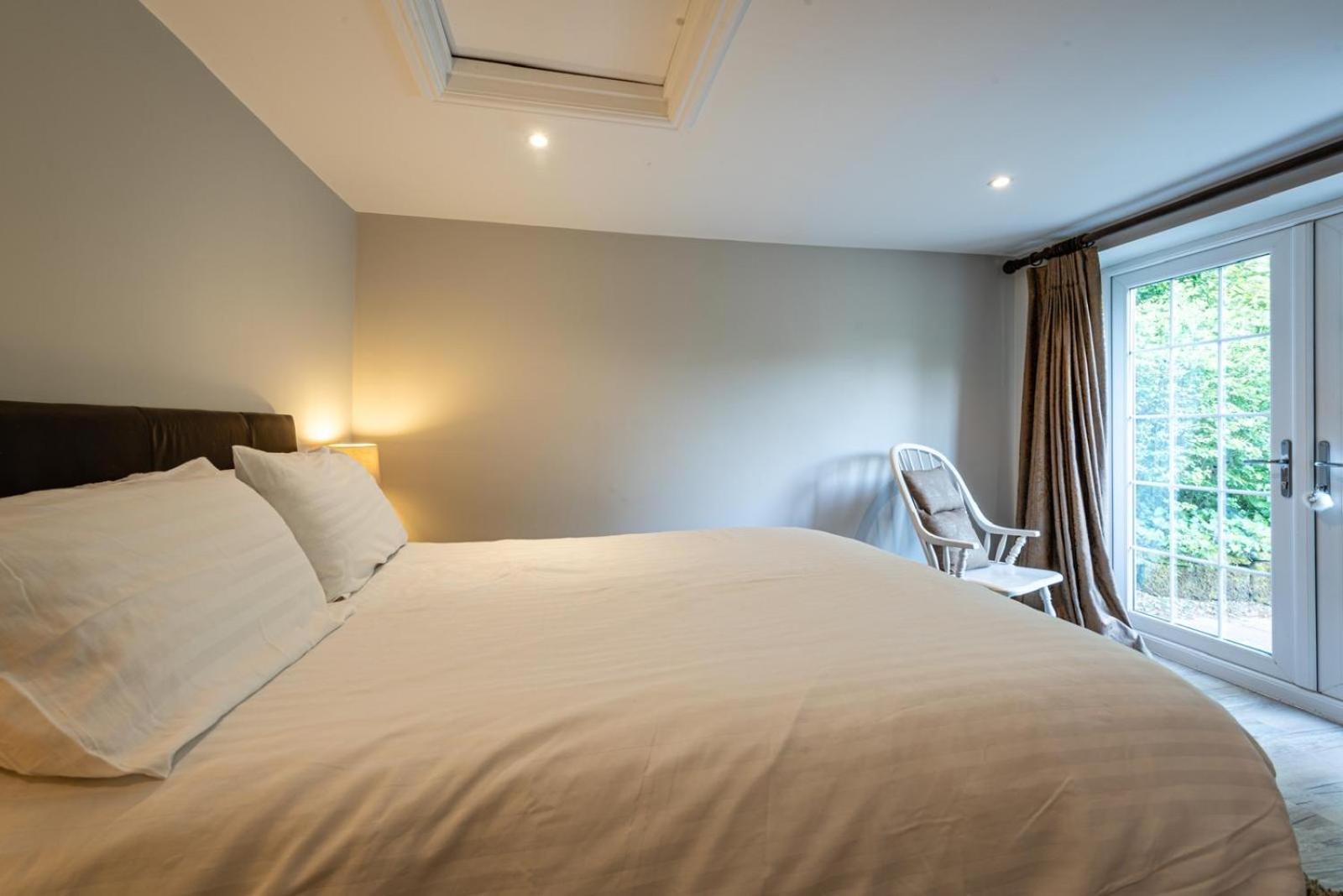 Quiet Self Contained Cottage Near Delamere Forest 커딩턴 외부 사진